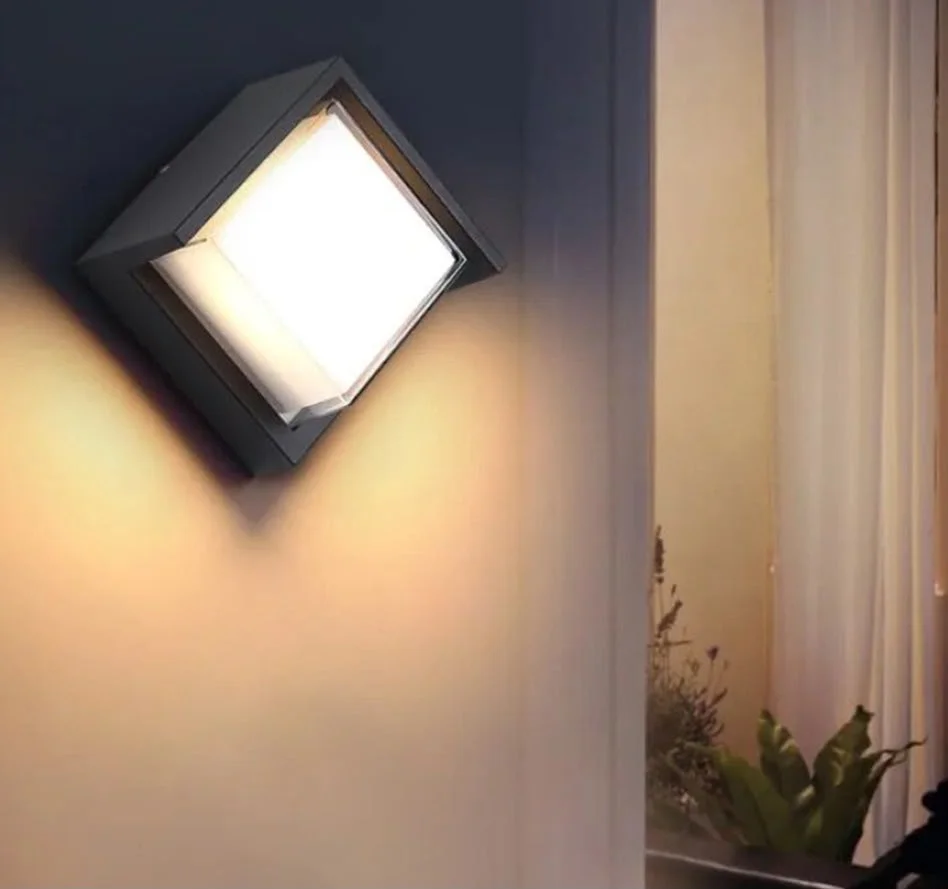 Image galerie 1 - Luminaire applique extérieure